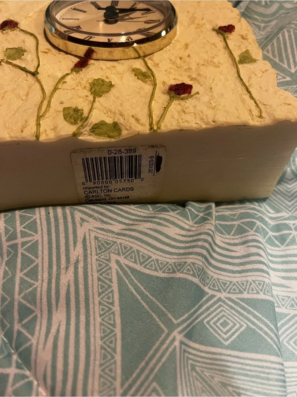 NWOT Cream Floral Accent Wall Clock with Red Rose Details